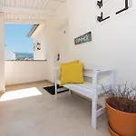 Five-bedroom With Sea View 06 Casa de Férias Primošten