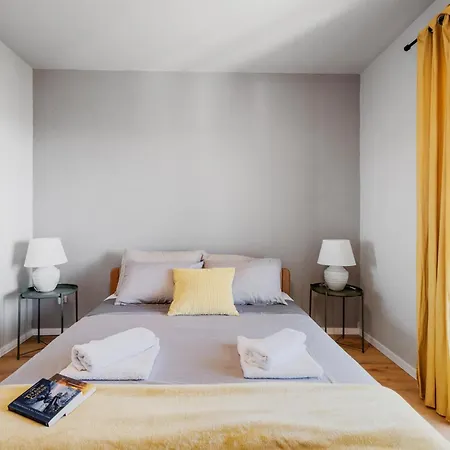 Five-Bedroom Holiday Home Primosten With Sea View 06 Ferienhaus