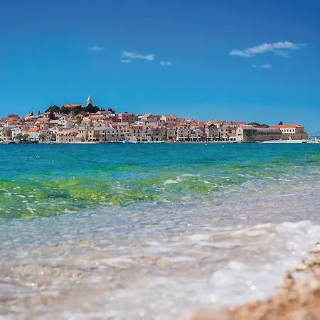 Five-Bedroom Holiday Home Primosten With Sea View 06 Ferienhaus Primošten