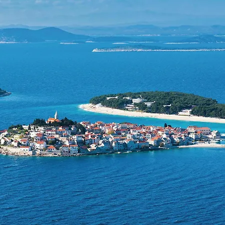 Five-Bedroom Holiday Home Primosten With Sea View 06 *