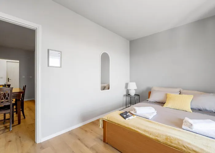 Five-bedroom With Sea View 06 Primošten