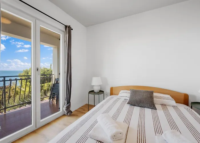 Five-bedroom With Sea View 06 * Primošten