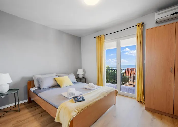 Five-bedroom With Sea View 06 * Primošten