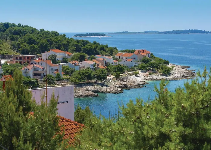 Five-bedroom With Sea View 06 Vakantiehuis