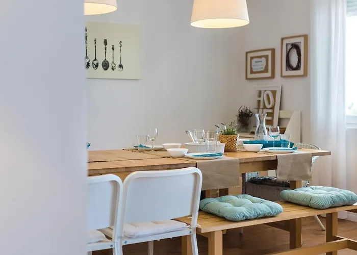 Vakantiehuis Five-bedroom With Sea View 06 Primošten